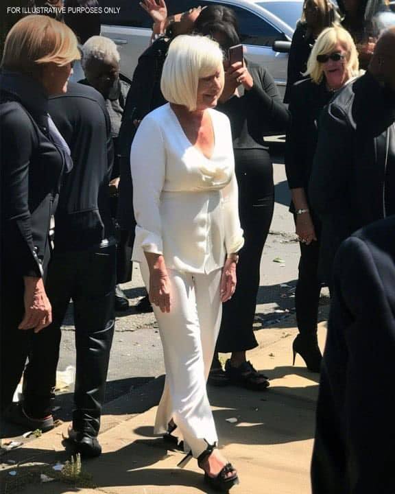 My Sassy Stepmom and Her 4 Adult Kids Wore All White to My Dad’s Funeral – Everyone Gasped When She Took Out a Letter